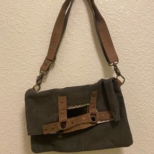 Mona B canvas bag